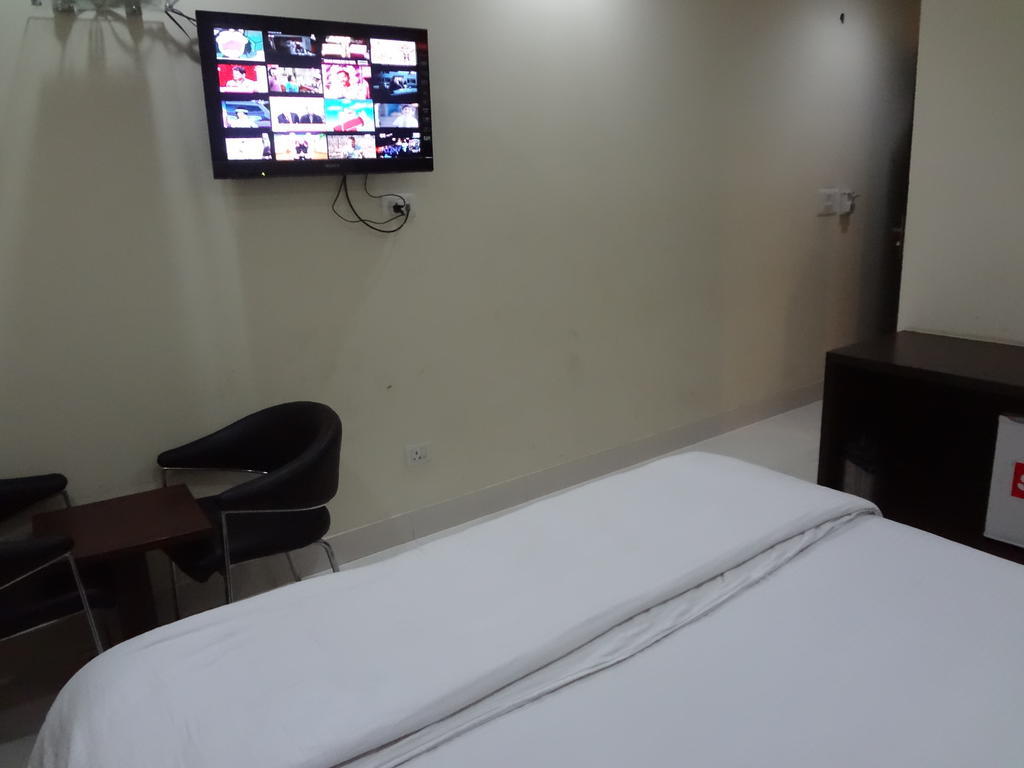 Hotel Siam International Delhi  Dış mekan fotoğraf