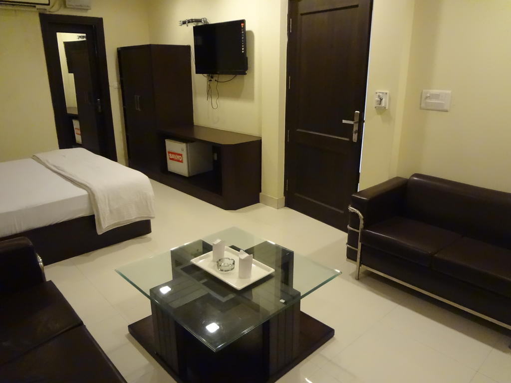 Hotel Siam International Delhi  Dış mekan fotoğraf
