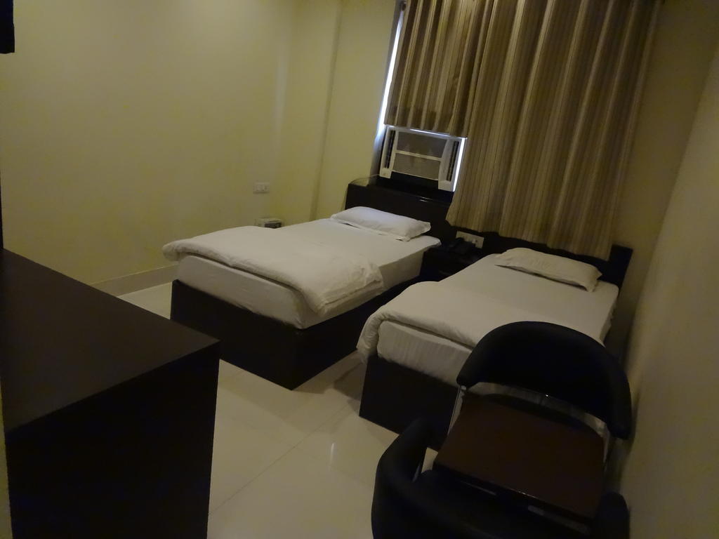 Hotel Siam International Delhi  Oda fotoğraf